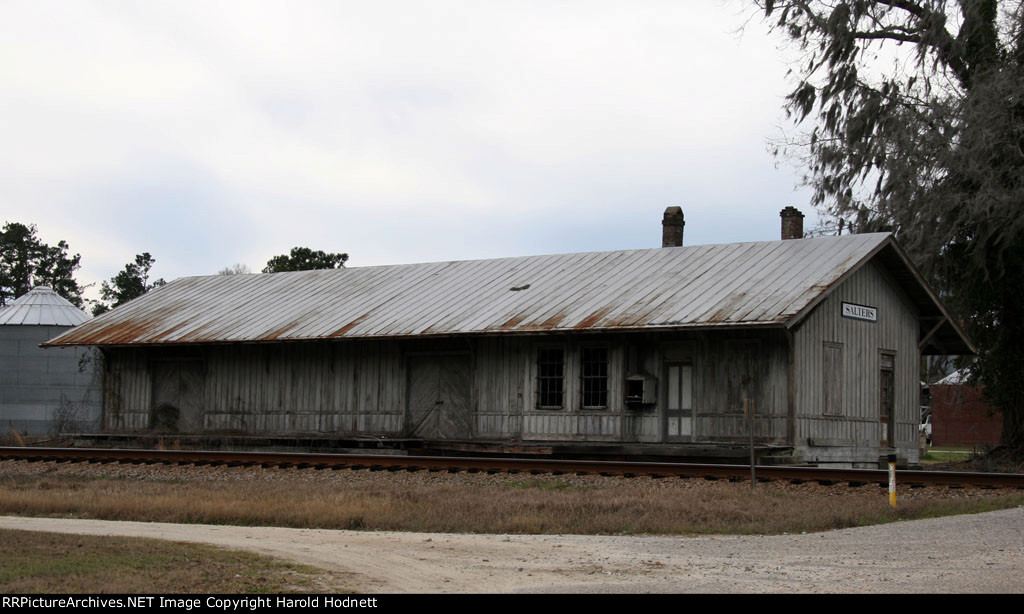 old unused depot