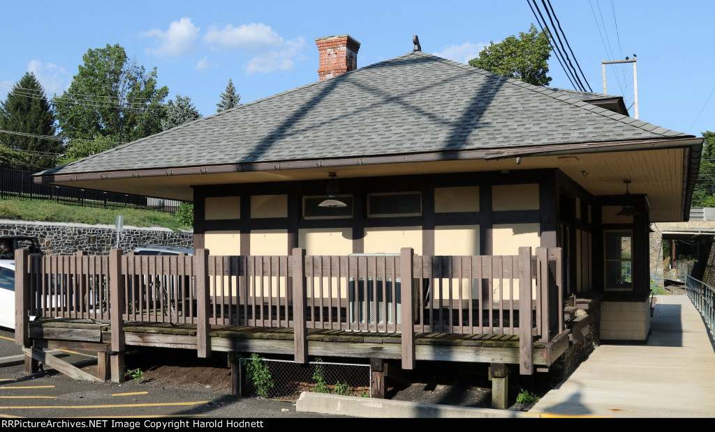Former Reading RR station