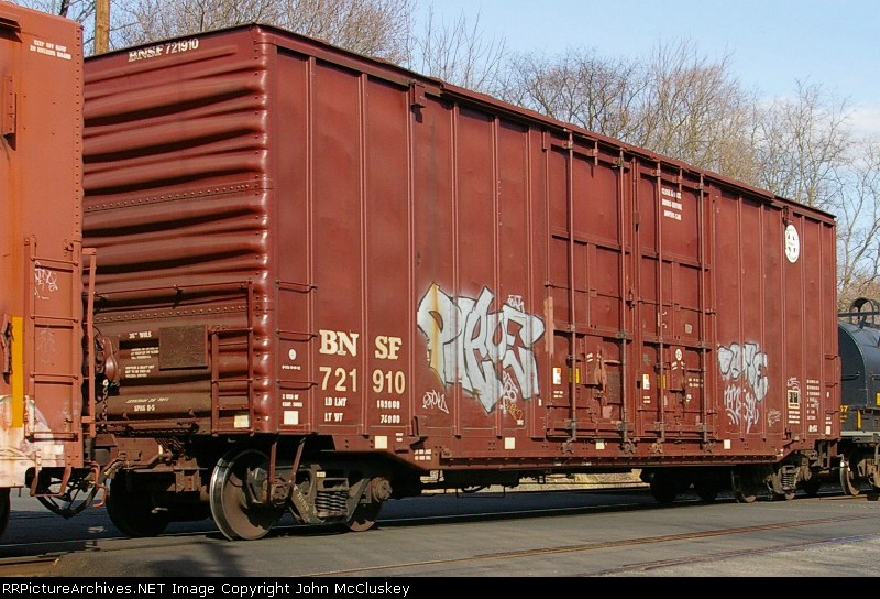 BNSF 721910