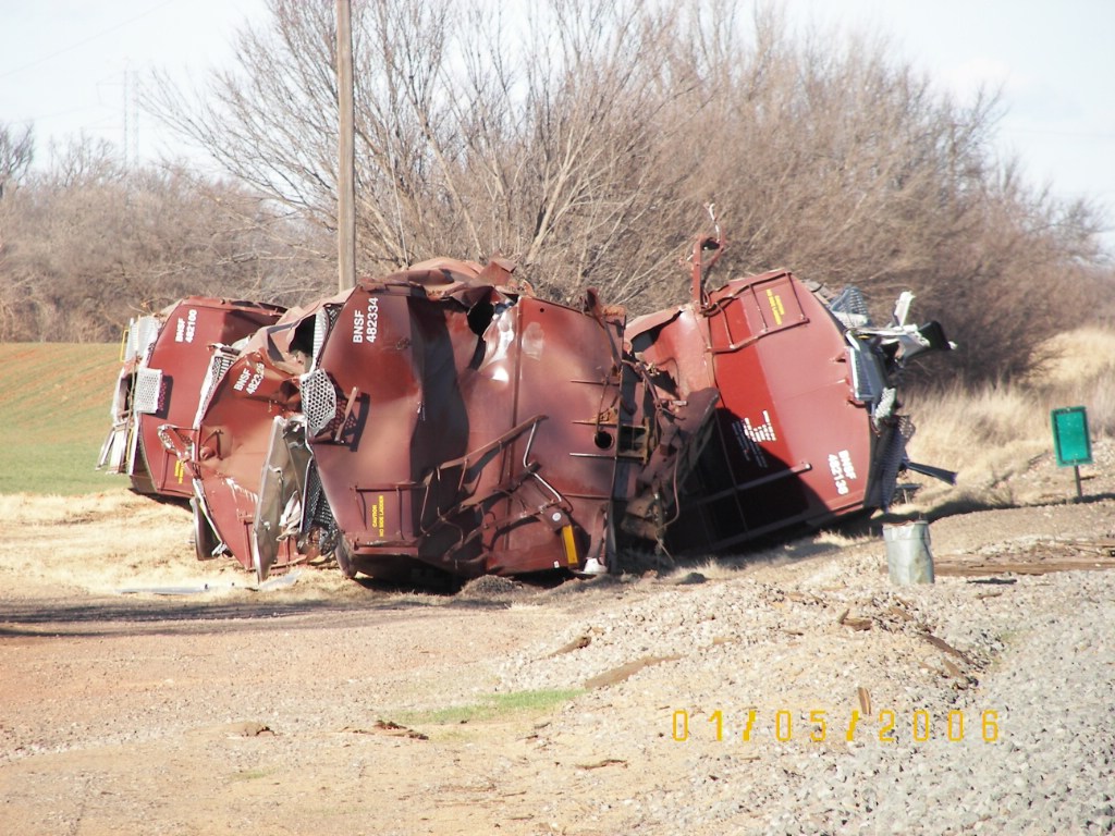 DERAILMENT!!!!!!!!!!!!