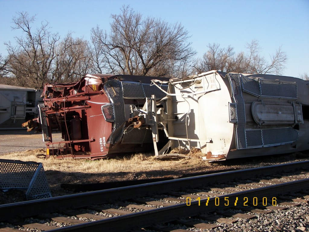 DERAILMENT!!!!!!!!!!!!
