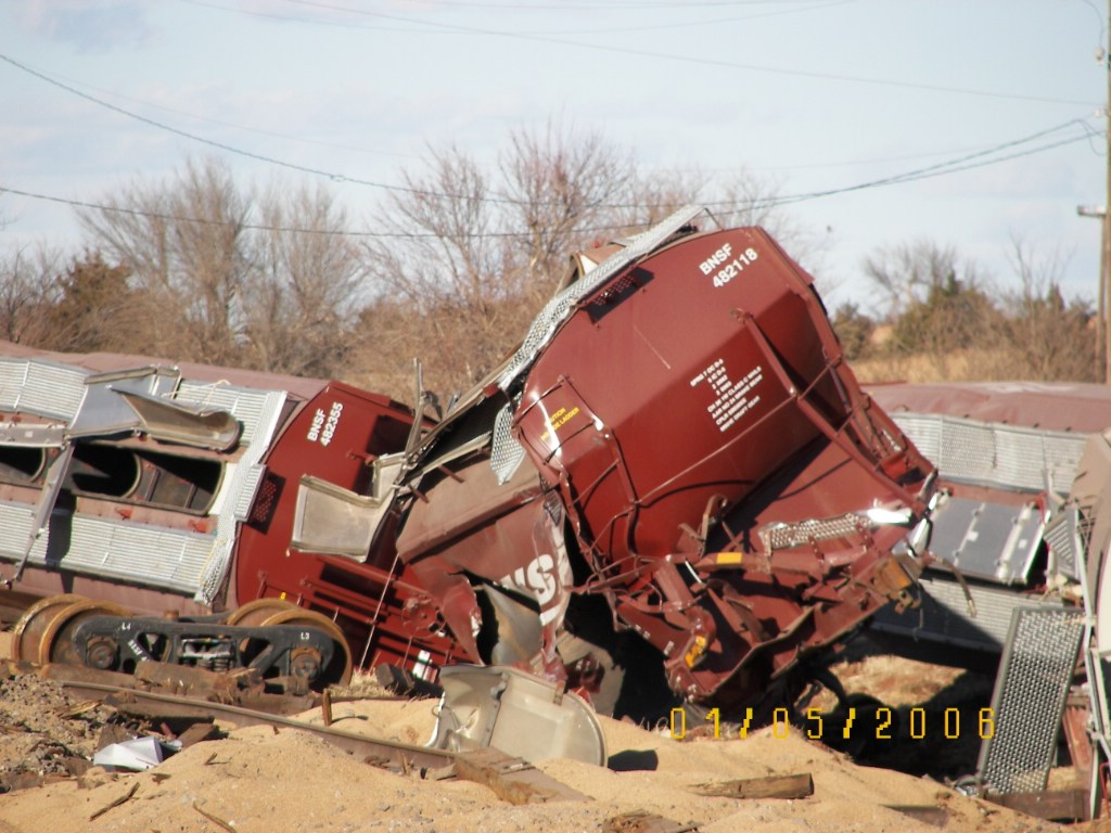 DERAILMENT!!!!!!!!!!!!!!