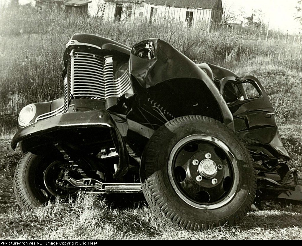 NC&STL train & pick-up truck wrecked