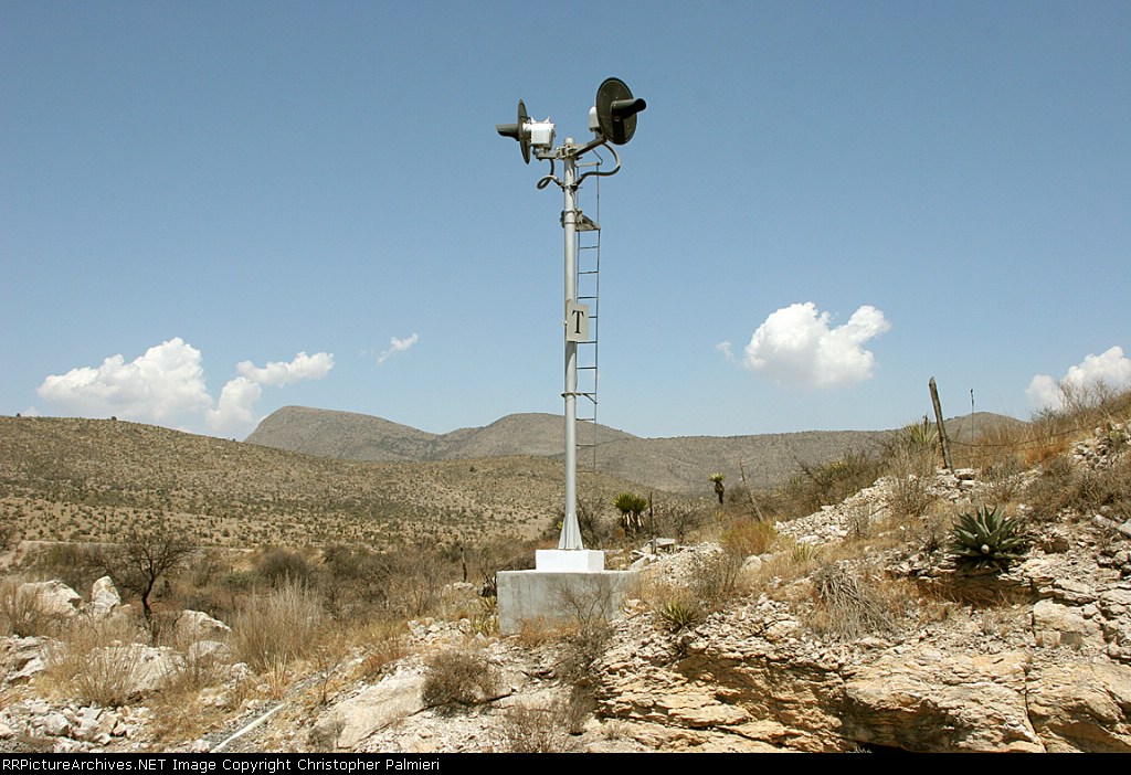 KCSM "T" Plate Signal