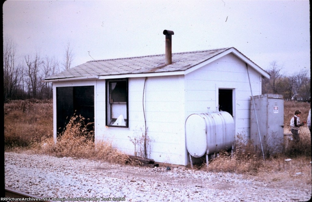 Norfolk Southern hand car shed
