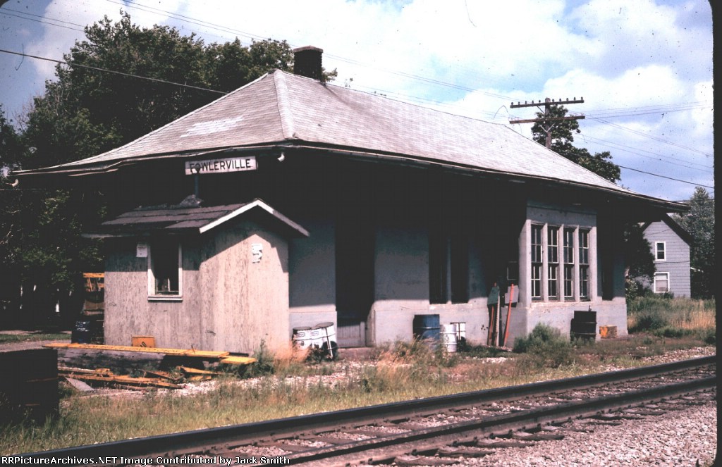 Just before being boarded up for the last time