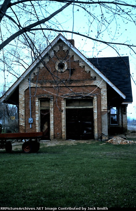 Depot at Gaines, MI.