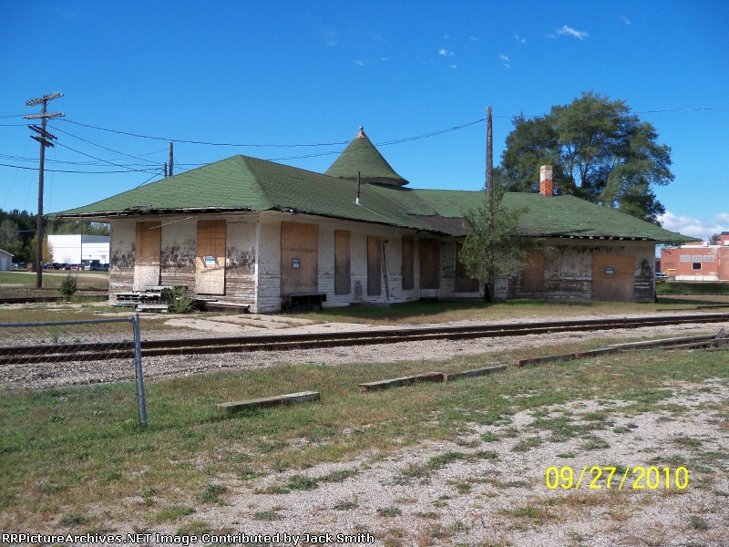 Clare, MI depot