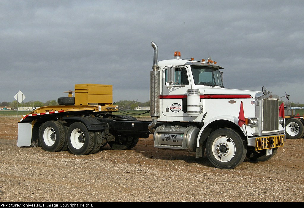 Hulcher Peterbilt 07 127