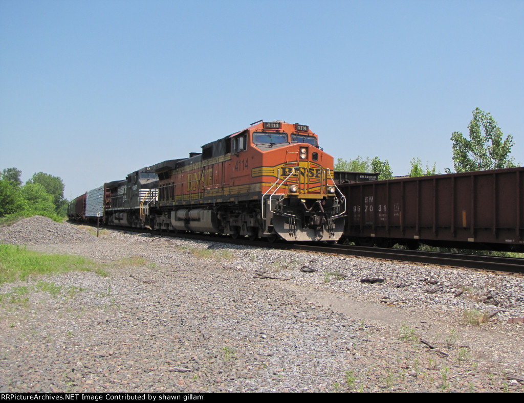 BNSF 4114