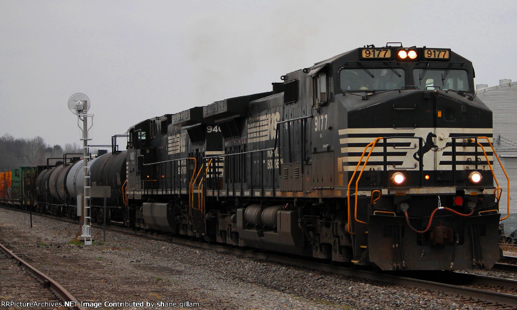 NS 9177 leads the galmem south at old monroe.