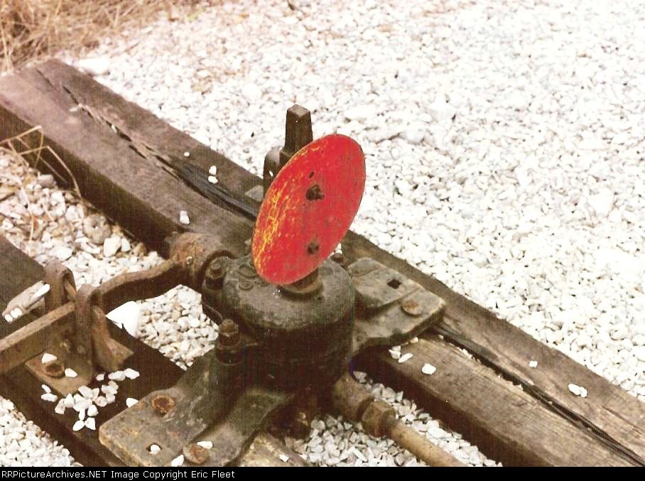 BN derail switch stand