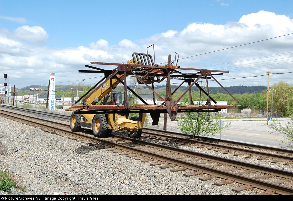 C&O signal bridge