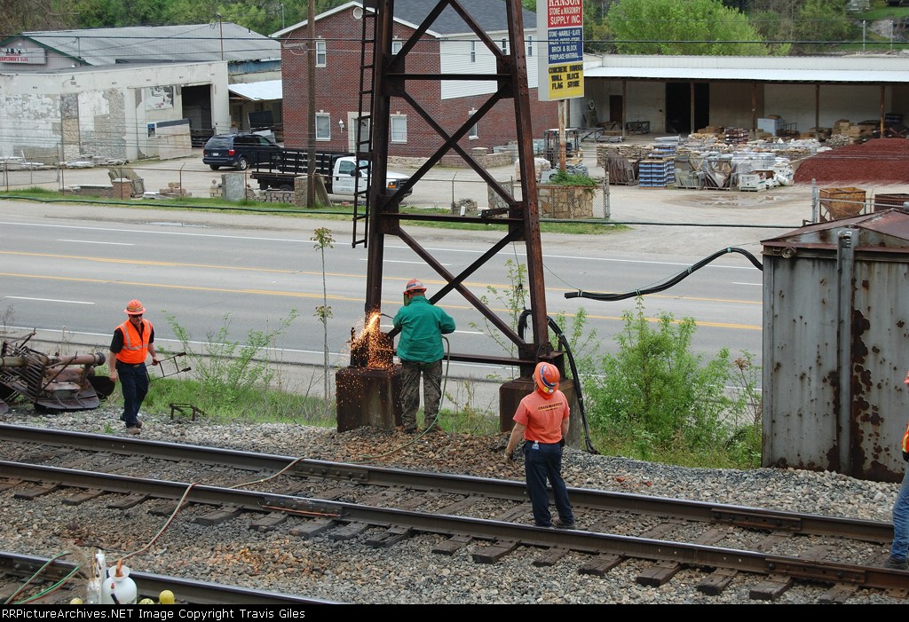 C&O signal bridge legs getting cut