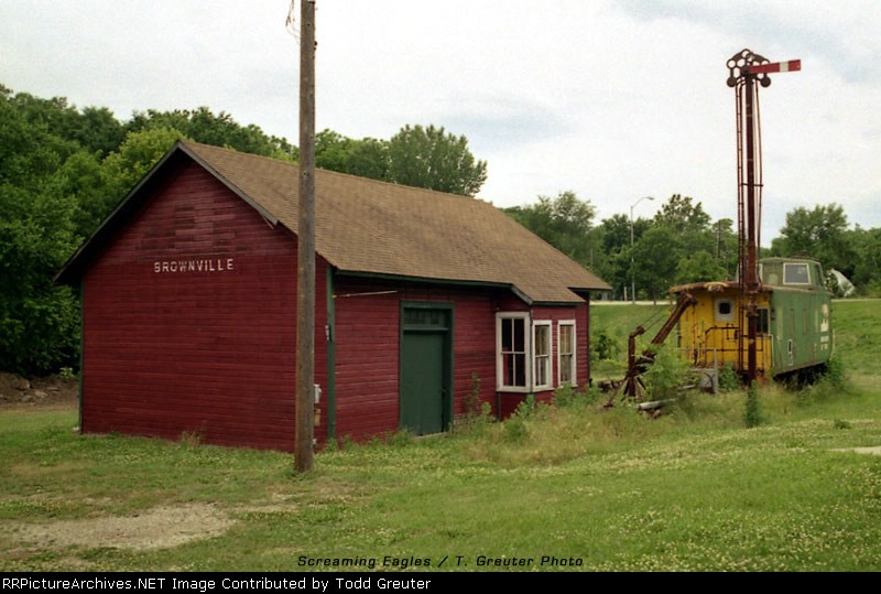 BN Caboose at Brownville Depot