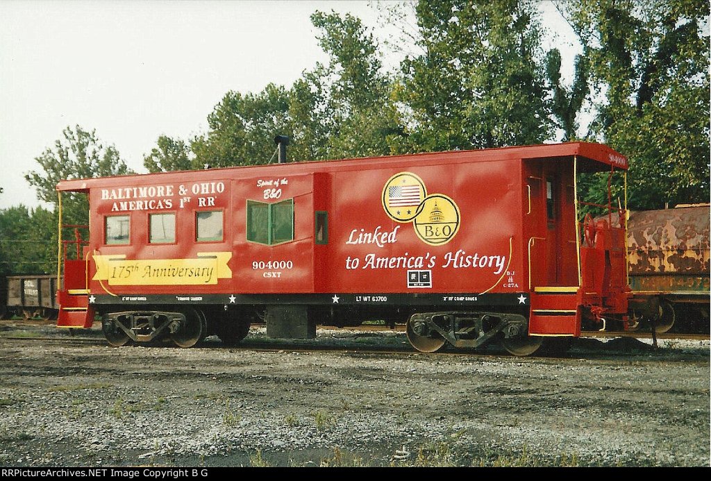 B&O repainted cabose 904000