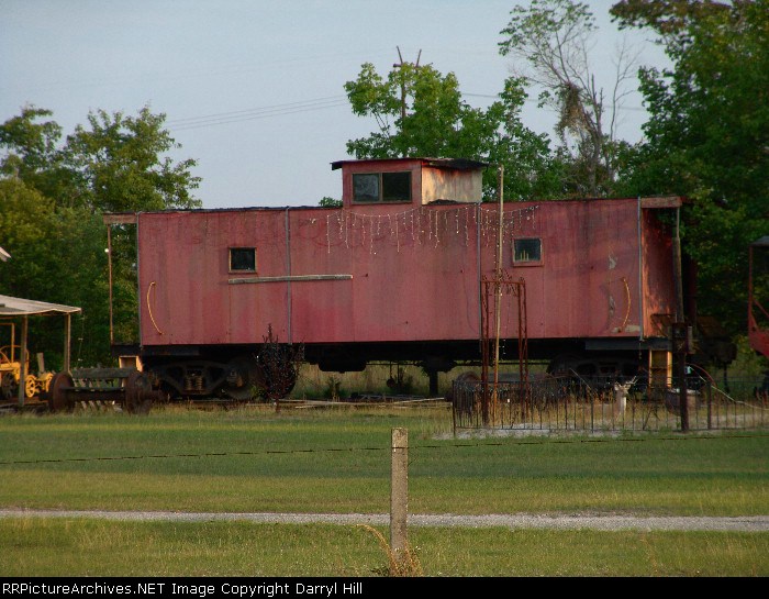 Central of Georgia caboose now used for Christmas display