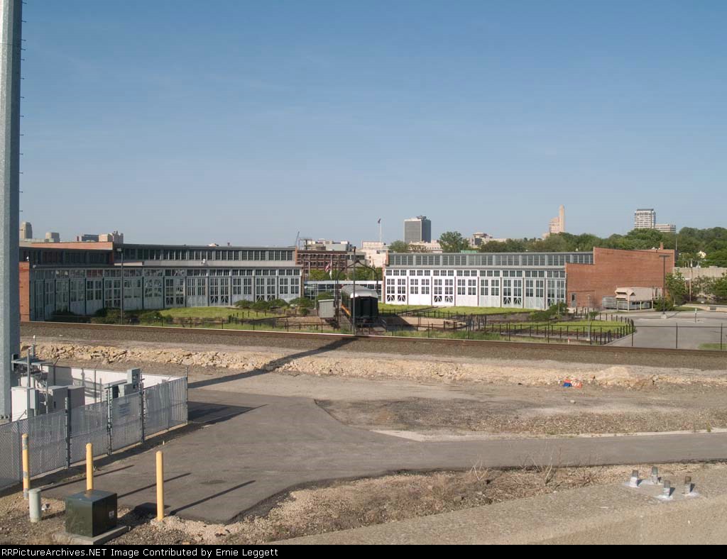 Converted Roundhouse w/KCS baggage car on turntable