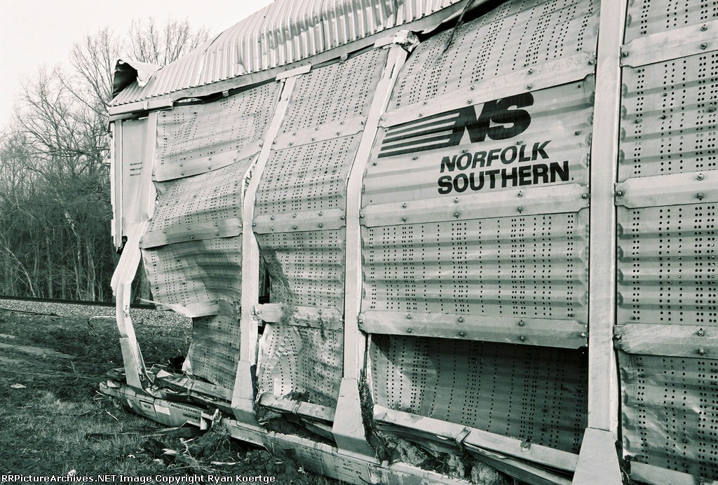 Last ride for NS autorack