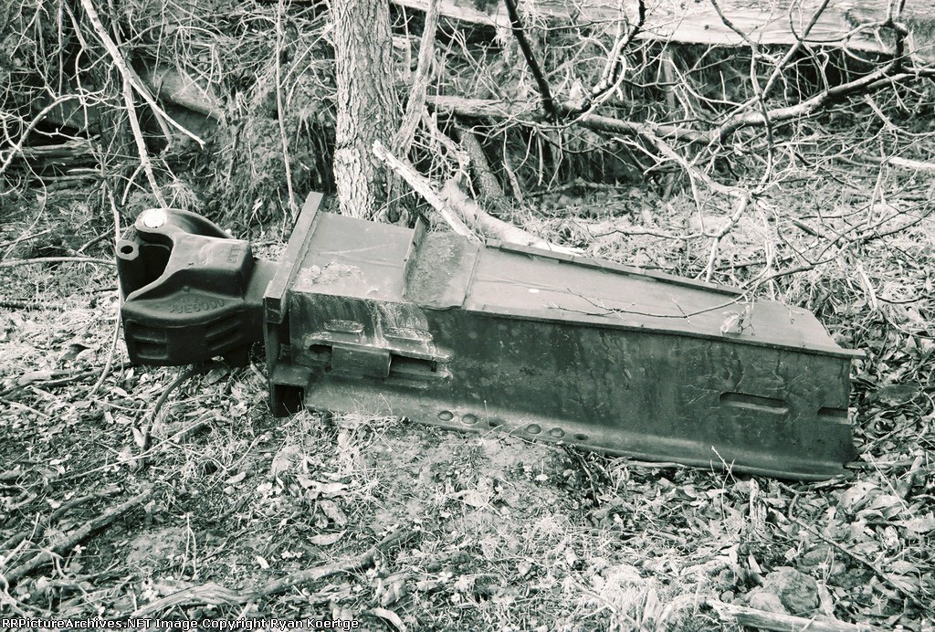 Is this a Kadee #5 ? :)