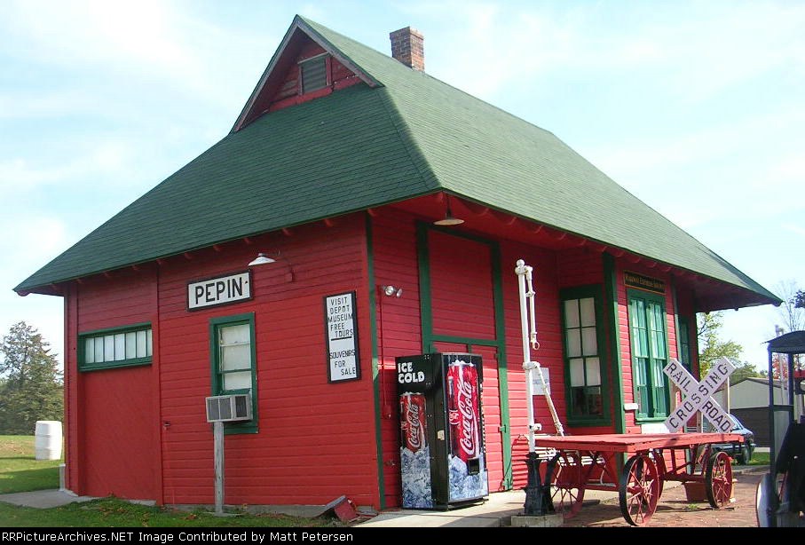Chicago, Burlington&Quincy Depot built 1886