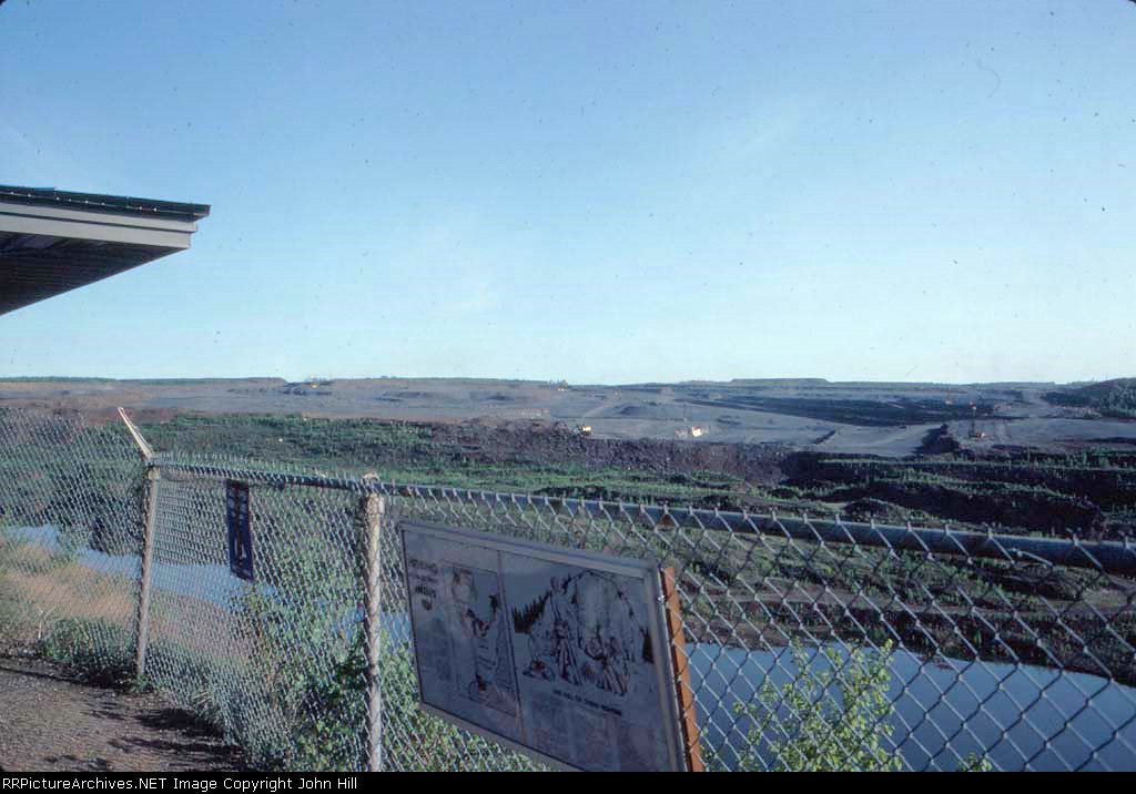 1341-37 Hibbing Taconite Hull-Rust mining pit