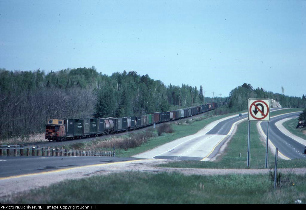 1343-09 Northbound DWP freight