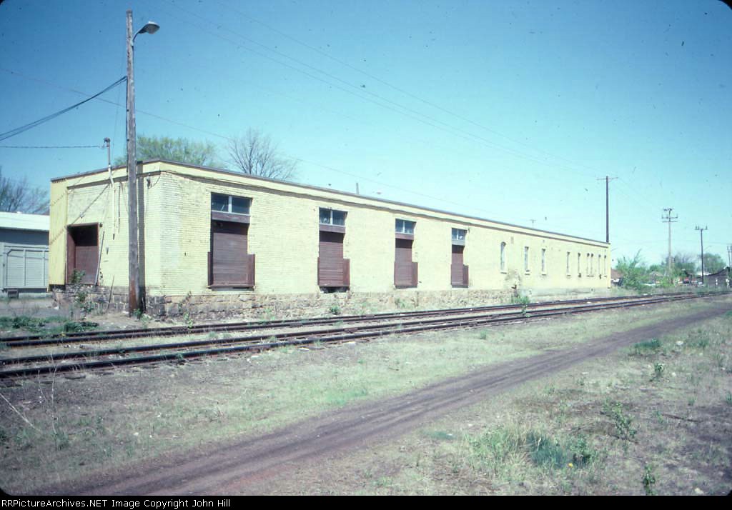 1343-12 DM&IR freight house next to downtown yard