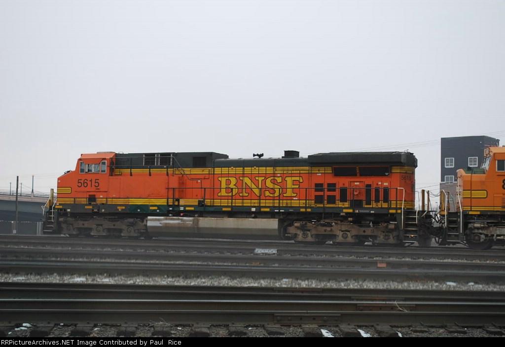 BNSF 5615