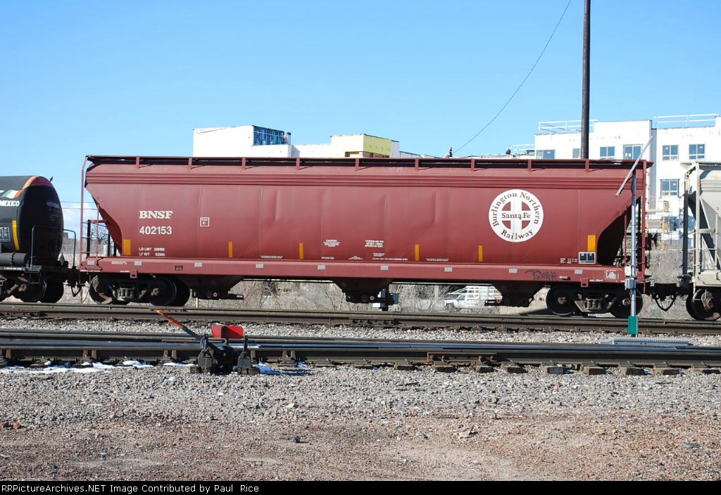 BNSF 402153