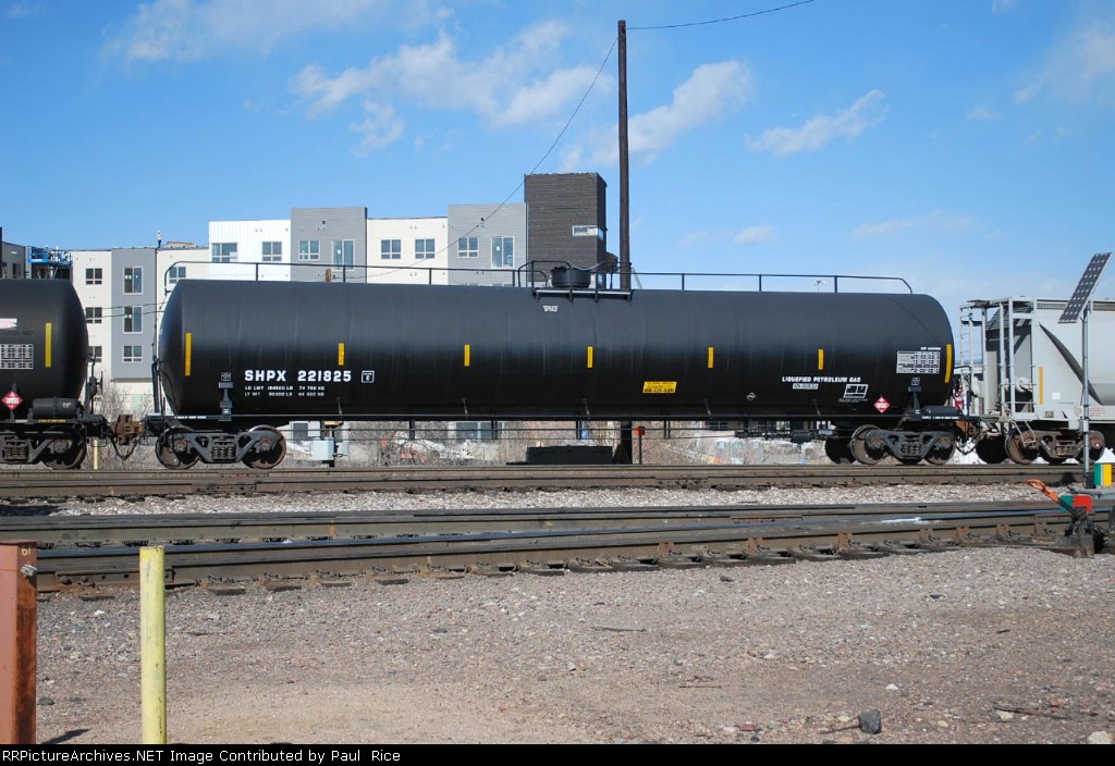 SHPX 221825