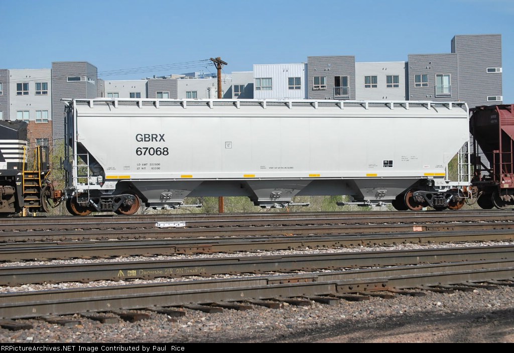GBRX 67068