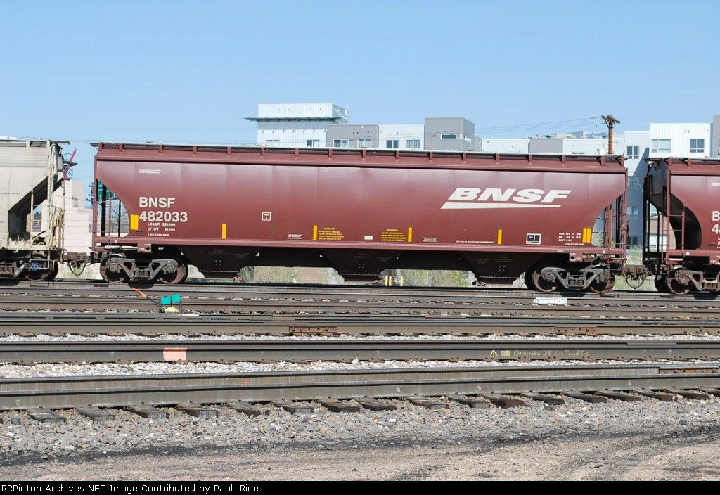 BNSF 482033