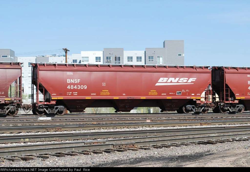 BNSF 484309