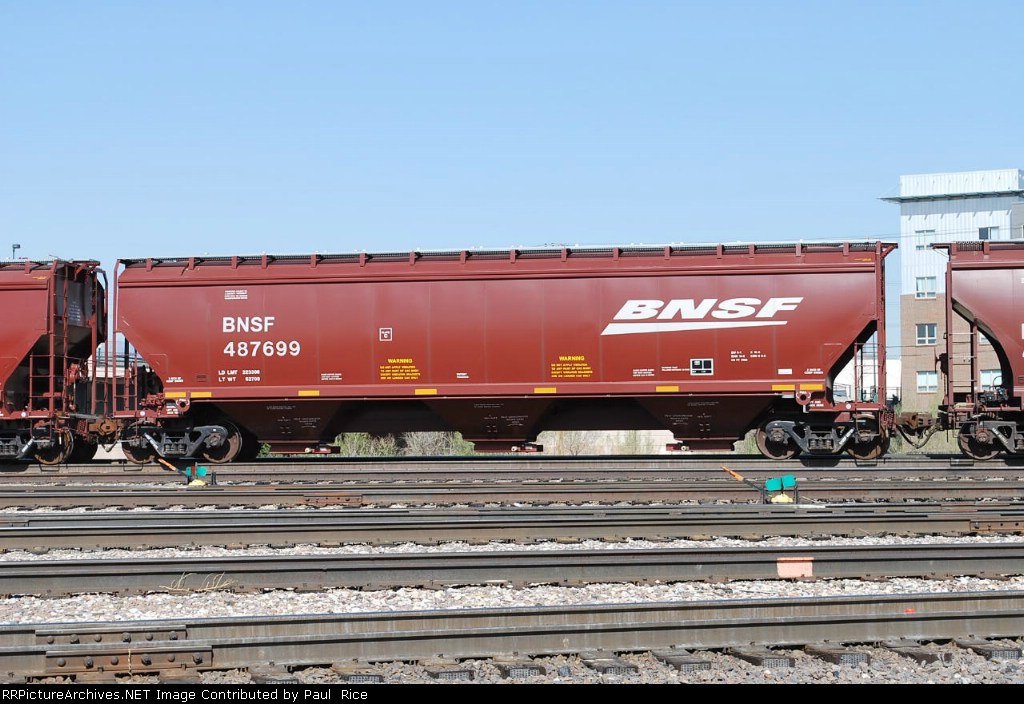 BNSF 487699