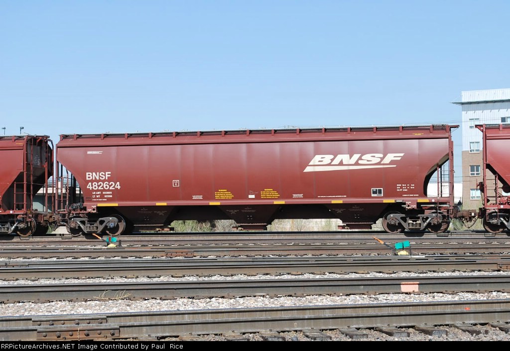 BNSF 482624