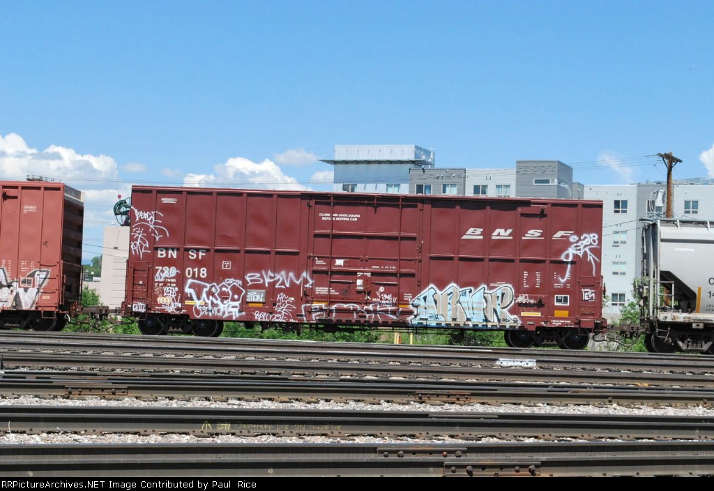 BNSF 730018