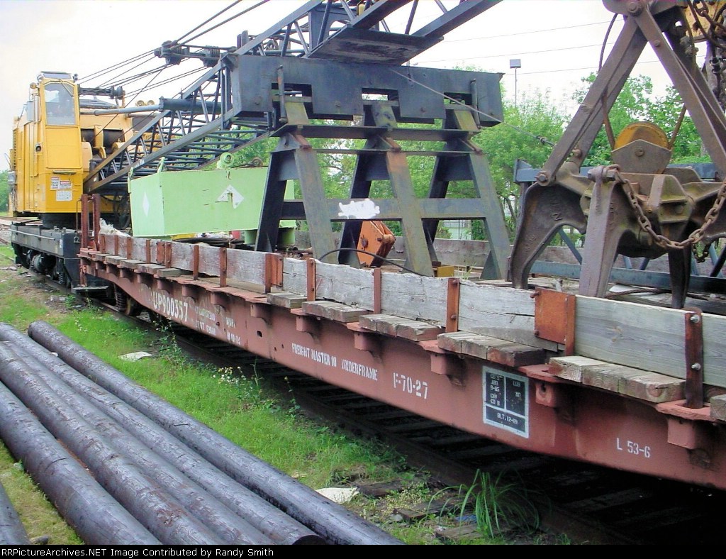 UP 900357, Flat - Boom Tender