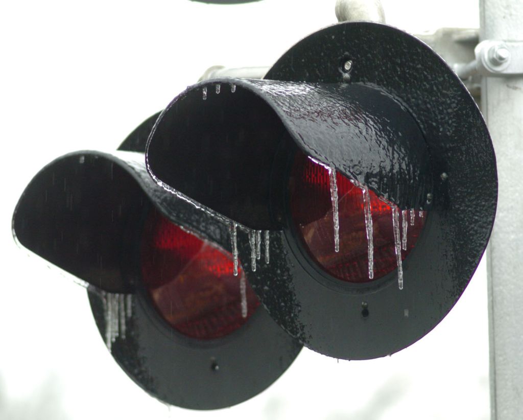 Frozen crossing lights