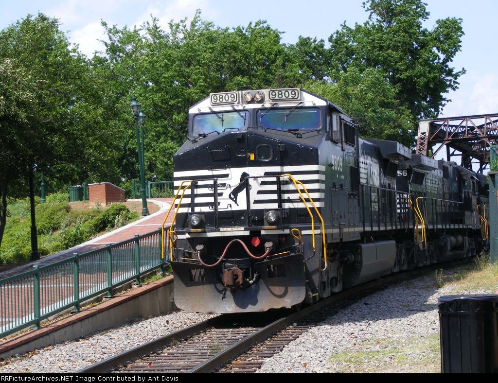 NS 9809 waits for the Block