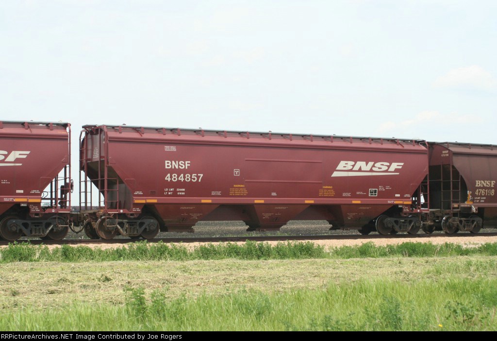 BNSF 484857