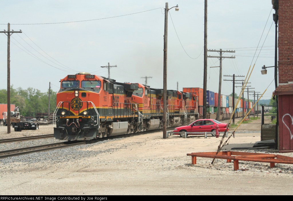 BNSF 1105