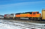 BNSF 8225