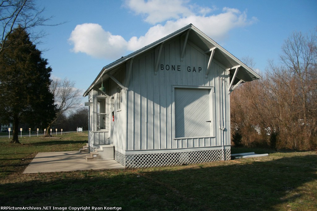 The old Bone Gap depot