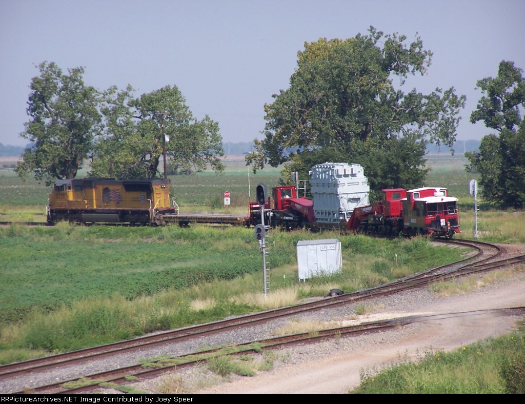 MAMX 1001 Special Train move on UP