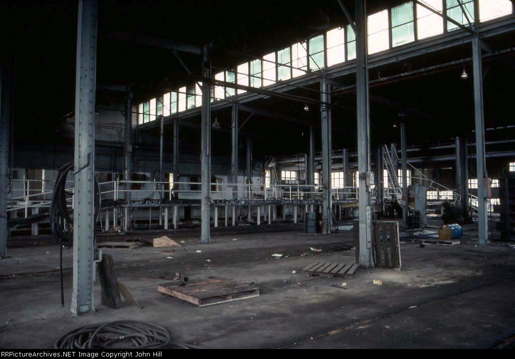 1280-08 C&NW (ex-M&StL) Cedar Lake Yard and shop after abandonment