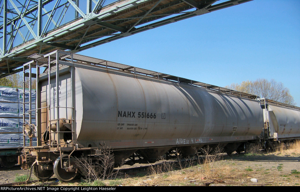 NAHX 551666