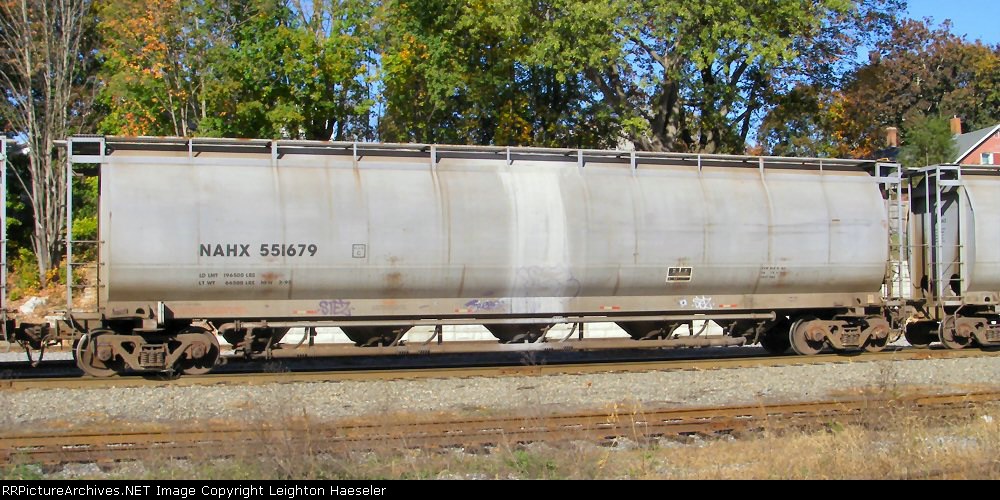 NAHX 551679