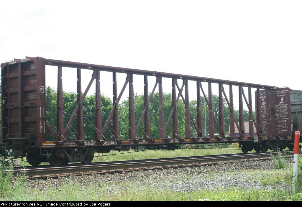BNSF 562048