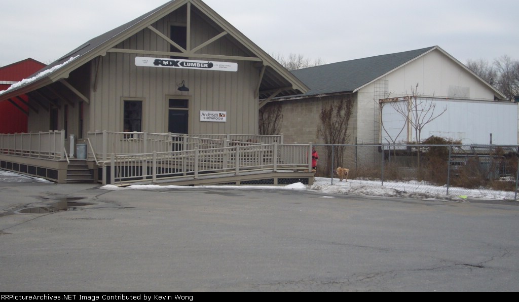 Clinton freight station (LV)
